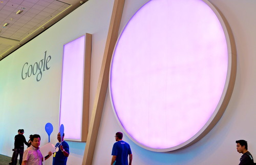Google IO 2014 Sign Purple 500
