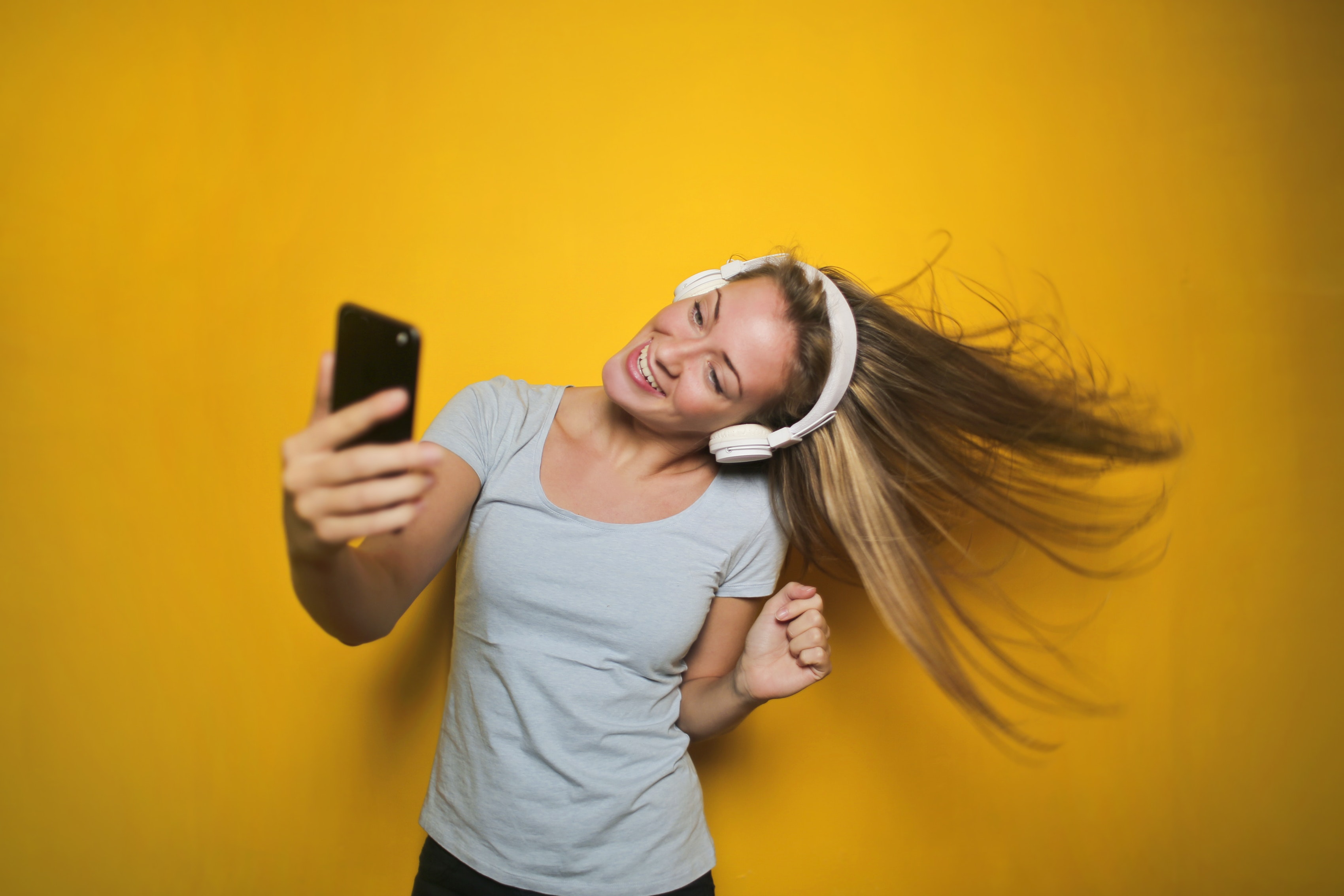 Cómo voltear la imagen de una selfie en Android