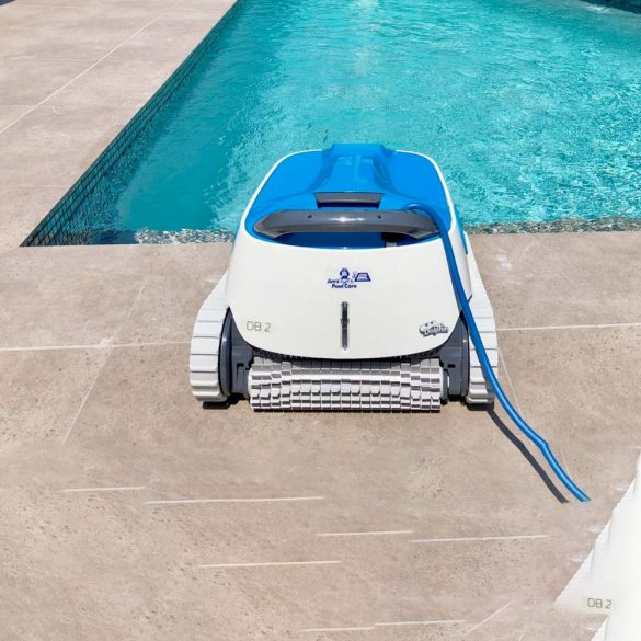 Por qué debes limpiar tu piscina con un robot