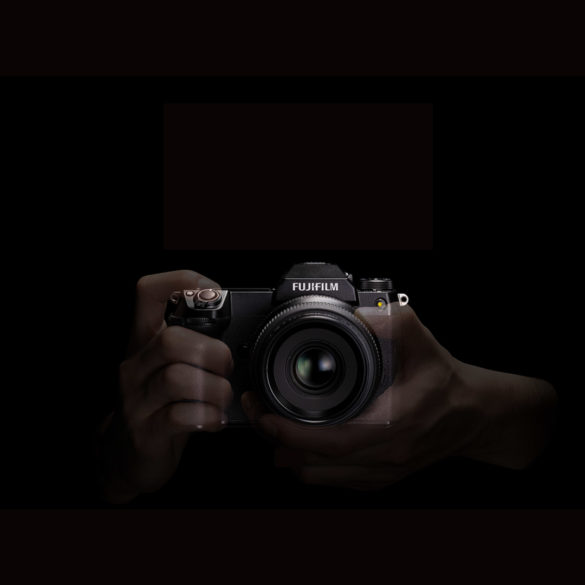 Fujifilm presentó la GFX100S